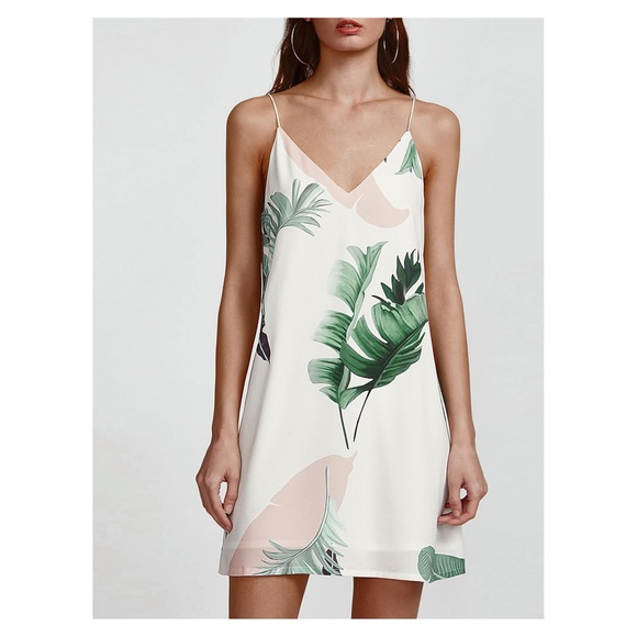 MBM Unlimited Dresses & Skirts - White Tropical Print Sleeveless Shift Dress